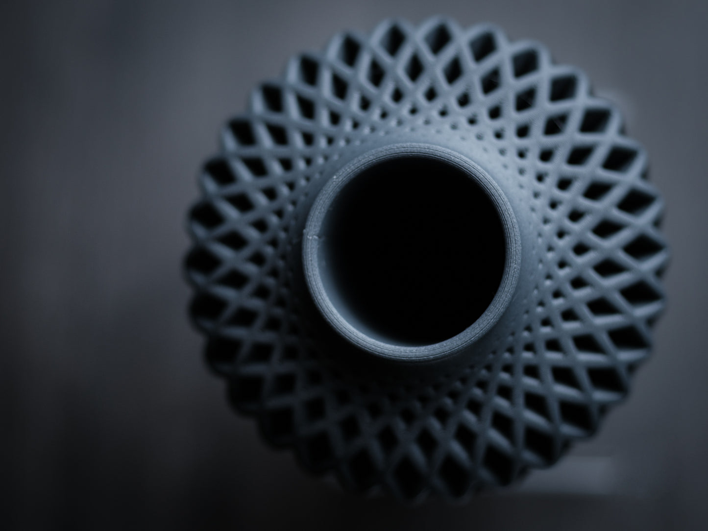 Premium Design Aero Lattice Vase – 3D Printed Contemporary Geometric Art Piece