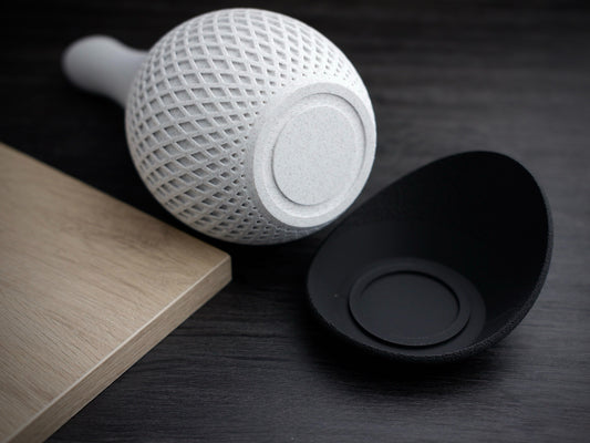 Aether Polygon Vase – Modern Dual-Tone 3D Printed Decor With Wrap Around Plate