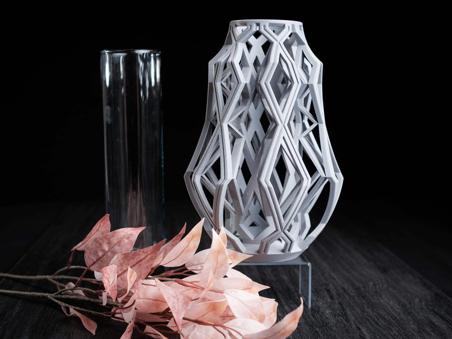 Cyber Weave Vase – Futuristic 3D Printed Geometric Decor