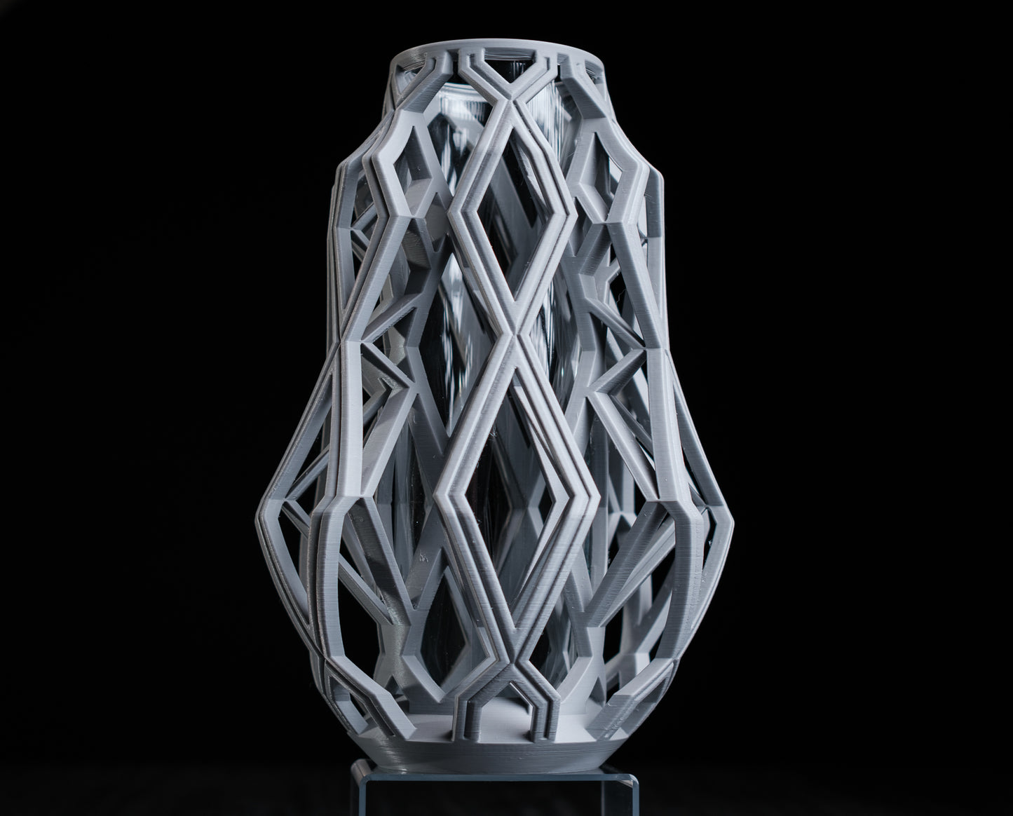Cyber Weave Vase – Futuristic 3D Printed Geometric Decor