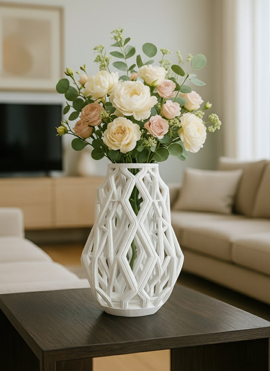 Cyber Weave Vase – Futuristic 3D Printed Geometric Decor