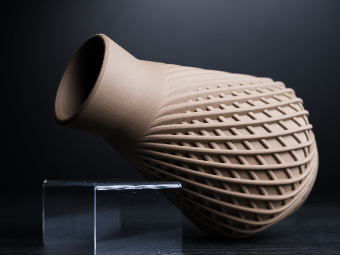 Influx Vase – 3D Printed Modern Artistic Home Décor