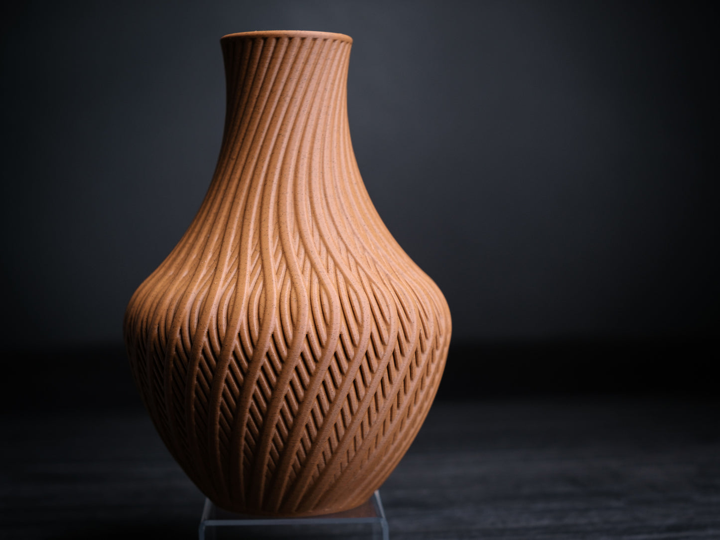 Ripple Vase – 3D Printed Modern Artistic Home Décor