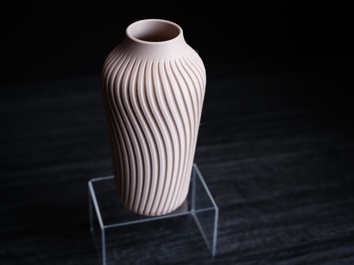 Wave Vase – 3D Printed Modern Minimalist Home Décor